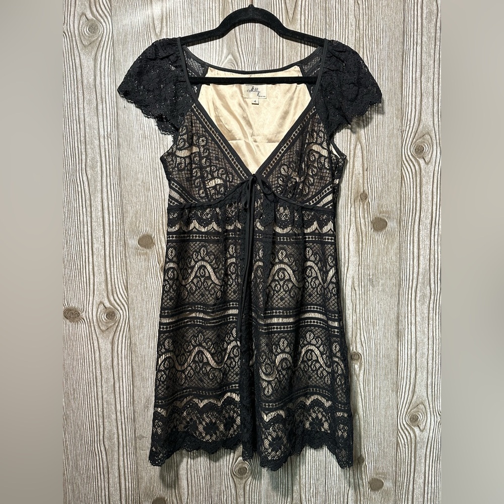 Milly Black Lace V Neck Baby Doll Silk Dress Sz 4